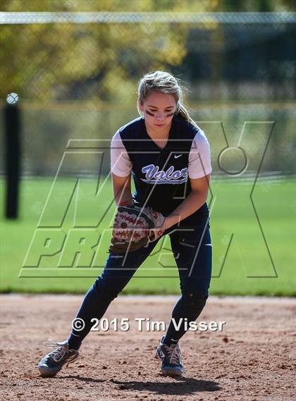 Thumbnail 2 in Valor Christian vs. Pueblo South (CHSAA State 4A First Round) photogallery.