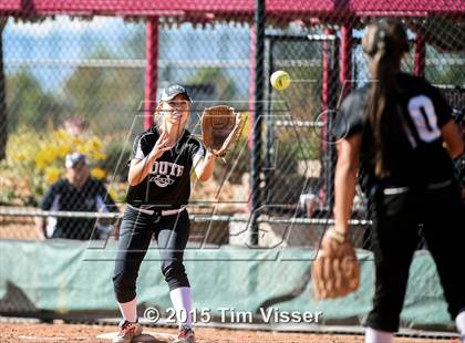Thumbnail 2 in Valor Christian vs. Pueblo South (CHSAA State 4A First Round) photogallery.