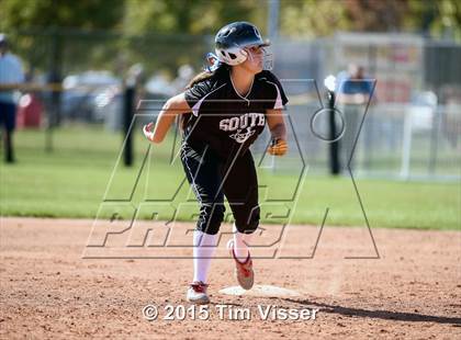 Thumbnail 1 in Valor Christian vs. Pueblo South (CHSAA State 4A First Round) photogallery.