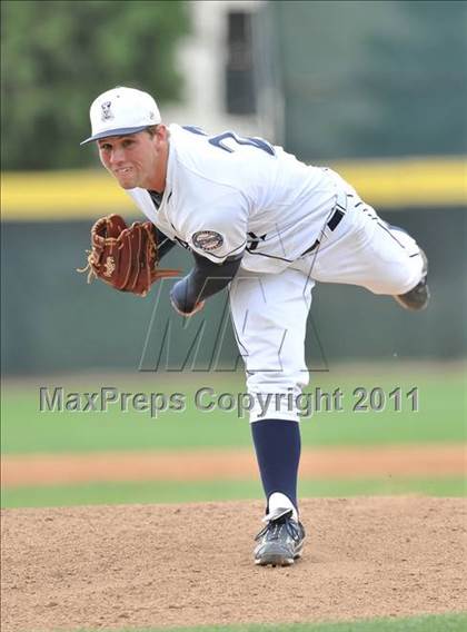 Thumbnail 3 in Valley Christian vs. Chatsworth (Hard 9 National Classic) photogallery.