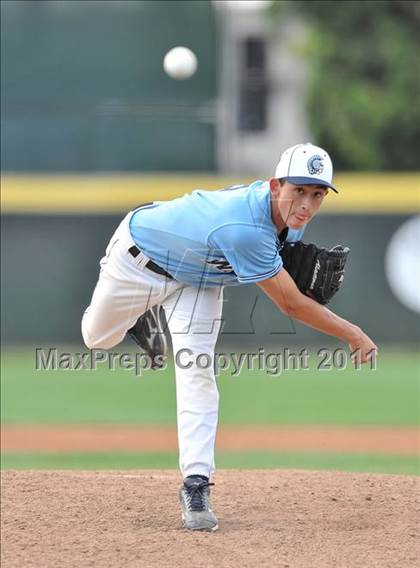 Thumbnail 1 in Valley Christian vs. Chatsworth (Hard 9 National Classic) photogallery.