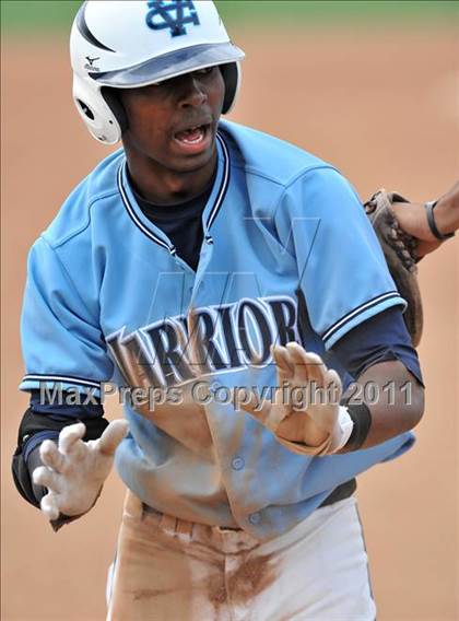 Thumbnail 1 in Valley Christian vs. Chatsworth (Hard 9 National Classic) photogallery.