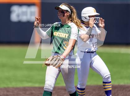 Thumbnail 2 in Salinas vs. Monterey (CIF CCS Division 2 Final) photogallery.