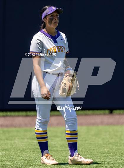 Thumbnail 2 in Salinas vs. Monterey (CIF CCS Division 2 Final) photogallery.