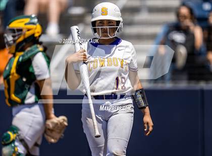 Thumbnail 2 in Salinas vs. Monterey (CIF CCS Division 2 Final) photogallery.