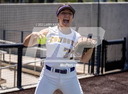 Thumbnail 2 in Salinas vs. Monterey (CIF CCS Division 2 Final) photogallery.