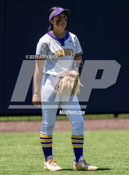 Thumbnail 1 in Salinas vs. Monterey (CIF CCS Division 2 Final) photogallery.