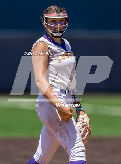 Thumbnail 2 in Salinas vs. Monterey (CIF CCS Division 2 Final) photogallery.