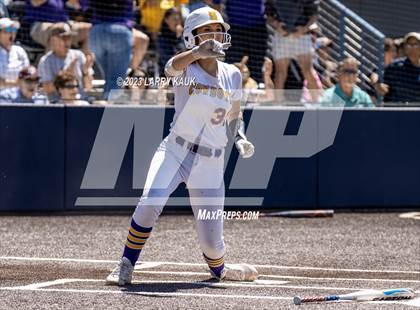 Thumbnail 3 in Salinas vs. Monterey (CIF CCS Division 2 Final) photogallery.
