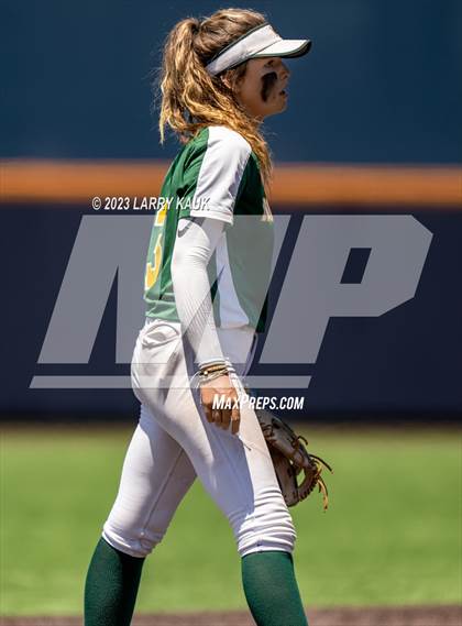Thumbnail 1 in Salinas vs. Monterey (CIF CCS Division 2 Final) photogallery.
