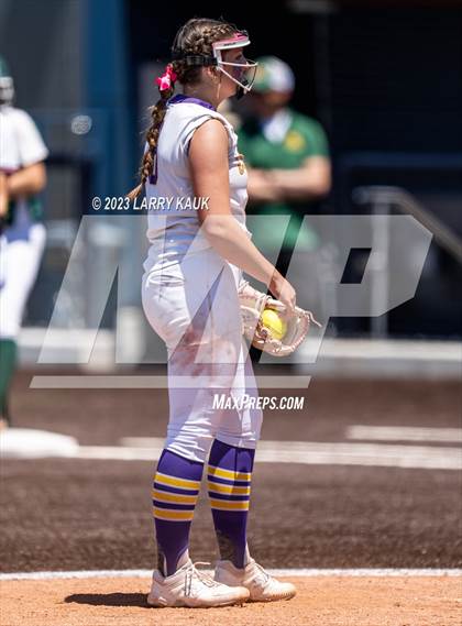 Thumbnail 2 in Salinas vs. Monterey (CIF CCS Division 2 Final) photogallery.