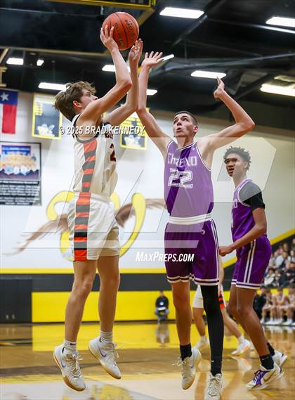 Thumbnail 3 in Gary vs. Chireno (UIL 2A Division II Basketball Bi-District Playoff) photogallery.