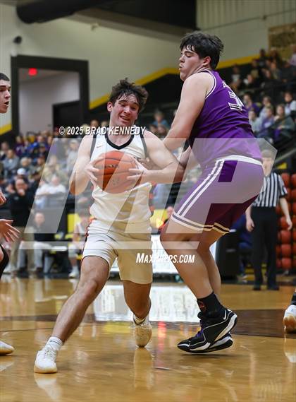 Thumbnail 1 in Gary vs. Chireno (UIL 2A Division II Basketball Bi-District Playoff) photogallery.