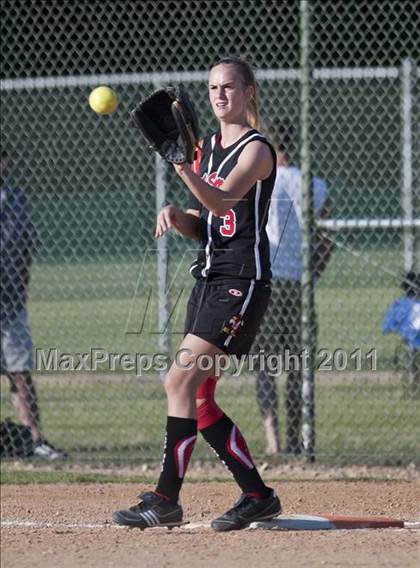 Thumbnail 3 in East Surry vs. Murphy (NCHSAA 1A Semifinal) photogallery.