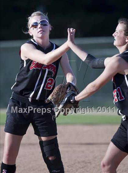 Thumbnail 3 in East Surry vs. Murphy (NCHSAA 1A Semifinal) photogallery.