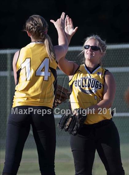 Thumbnail 3 in East Surry vs. Murphy (NCHSAA 1A Semifinal) photogallery.