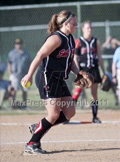 Thumbnail 3 in East Surry vs. Murphy (NCHSAA 1A Semifinal) photogallery.