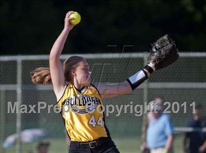Thumbnail 2 in East Surry vs. Murphy (NCHSAA 1A Semifinal) photogallery.