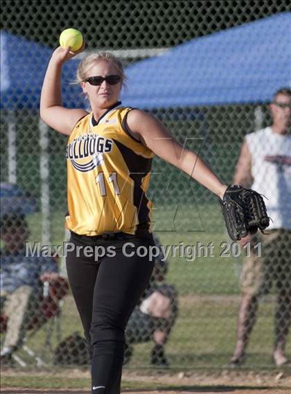 Thumbnail 3 in East Surry vs. Murphy (NCHSAA 1A Semifinal) photogallery.