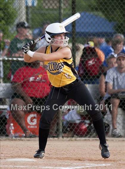 Thumbnail 3 in East Surry vs. Murphy (NCHSAA 1A Semifinal) photogallery.