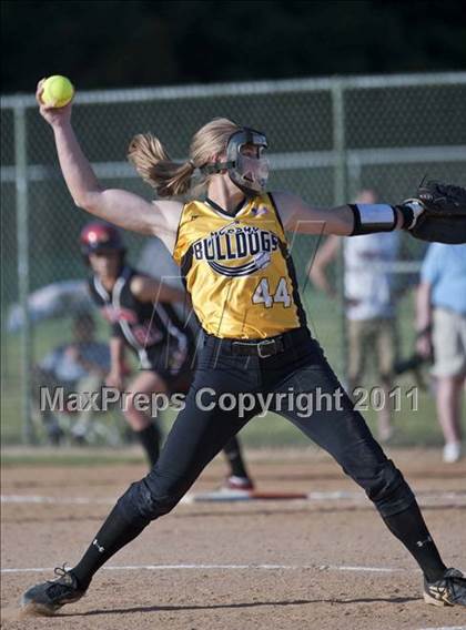 Thumbnail 3 in East Surry vs. Murphy (NCHSAA 1A Semifinal) photogallery.