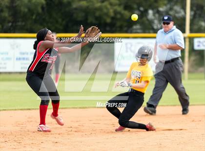 Thumbnail 2 in JV: Currituck vs. Topsail photogallery.