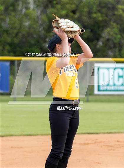 Thumbnail 3 in JV: Currituck vs. Topsail photogallery.