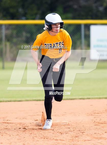 Thumbnail 2 in JV: Currituck vs. Topsail photogallery.