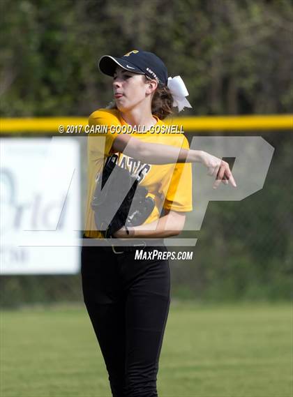 Thumbnail 3 in JV: Currituck vs. Topsail photogallery.
