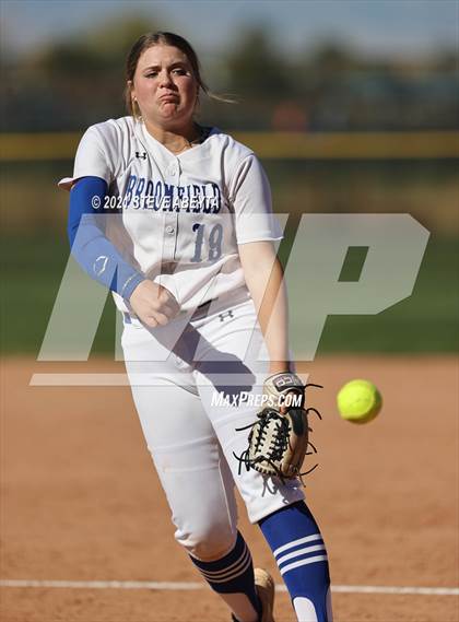 Thumbnail 3 in Broomfield vs. Legacy (CHSAA 5A 1st Round Playoff) photogallery.