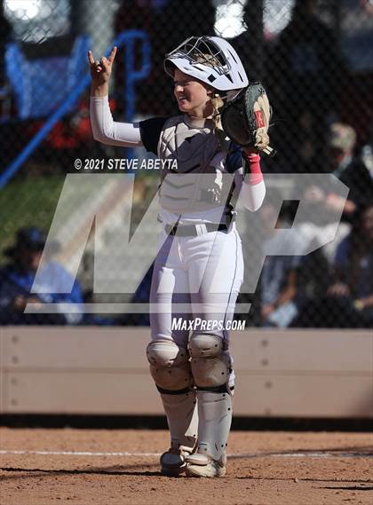 Thumbnail 1 in Broomfield vs. Legacy (CHSAA 5A 1st Round Playoff) photogallery.