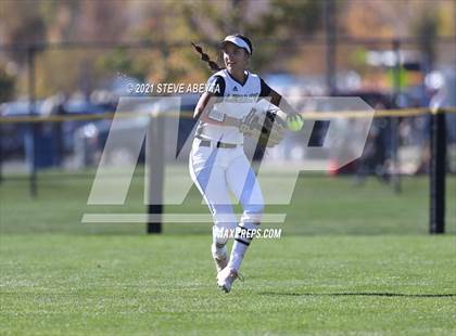 Thumbnail 1 in Broomfield vs. Legacy (CHSAA 5A 1st Round Playoff) photogallery.