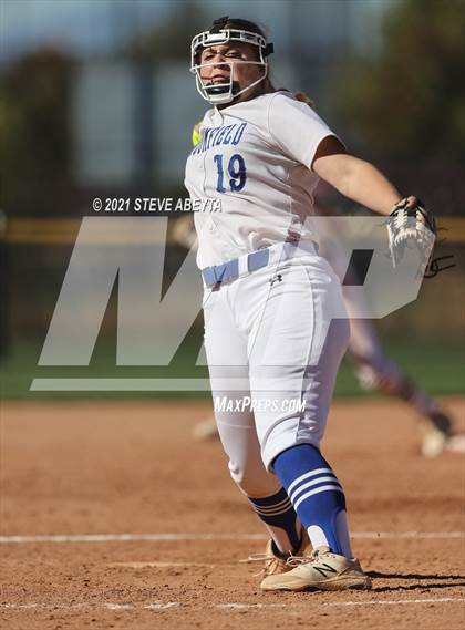 Thumbnail 1 in Broomfield vs. Legacy (CHSAA 5A 1st Round Playoff) photogallery.