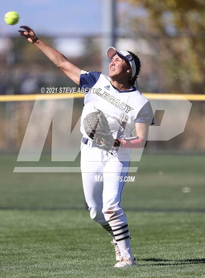 Thumbnail 2 in Broomfield vs. Legacy (CHSAA 5A 1st Round Playoff) photogallery.
