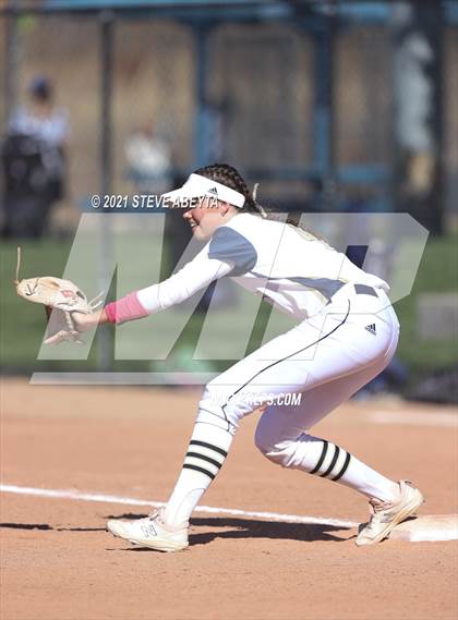 Thumbnail 3 in Broomfield vs. Legacy (CHSAA 5A 1st Round Playoff) photogallery.