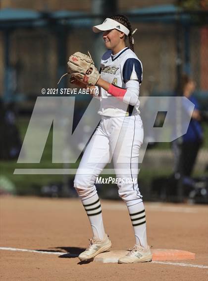 Thumbnail 2 in Broomfield vs. Legacy (CHSAA 5A 1st Round Playoff) photogallery.