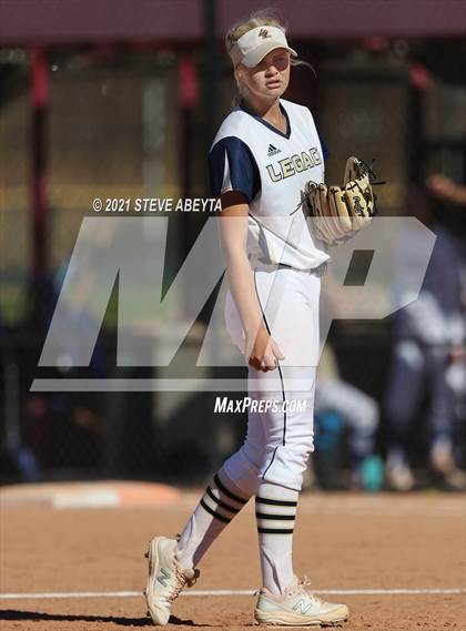 Thumbnail 3 in Broomfield vs. Legacy (CHSAA 5A 1st Round Playoff) photogallery.