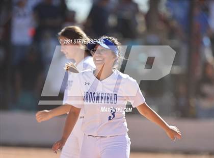 Thumbnail 2 in Broomfield vs. Legacy (CHSAA 5A 1st Round Playoff) photogallery.