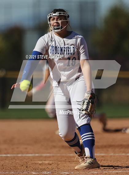 Thumbnail 1 in Broomfield vs. Legacy (CHSAA 5A 1st Round Playoff) photogallery.