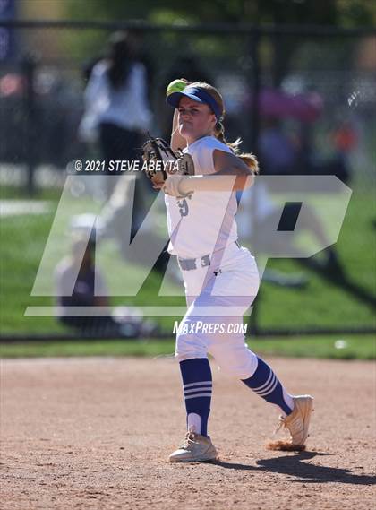 Thumbnail 3 in Broomfield vs. Legacy (CHSAA 5A 1st Round Playoff) photogallery.