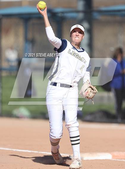 Thumbnail 2 in Broomfield vs. Legacy (CHSAA 5A 1st Round Playoff) photogallery.