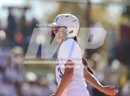 Thumbnail 2 in Broomfield vs. Legacy (CHSAA 5A 1st Round Playoff) photogallery.