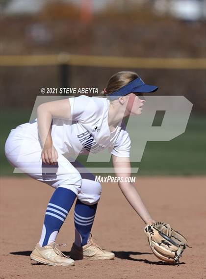 Thumbnail 2 in Broomfield vs. Legacy (CHSAA 5A 1st Round Playoff) photogallery.