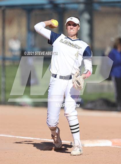 Thumbnail 1 in Broomfield vs. Legacy (CHSAA 5A 1st Round Playoff) photogallery.