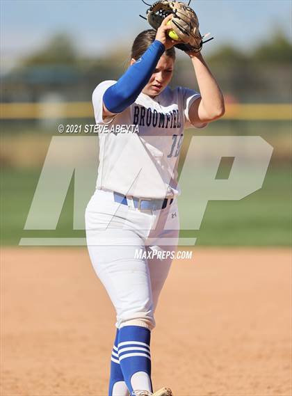 Thumbnail 1 in Broomfield vs. Legacy (CHSAA 5A 1st Round Playoff) photogallery.