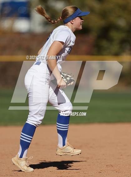 Thumbnail 1 in Broomfield vs. Legacy (CHSAA 5A 1st Round Playoff) photogallery.