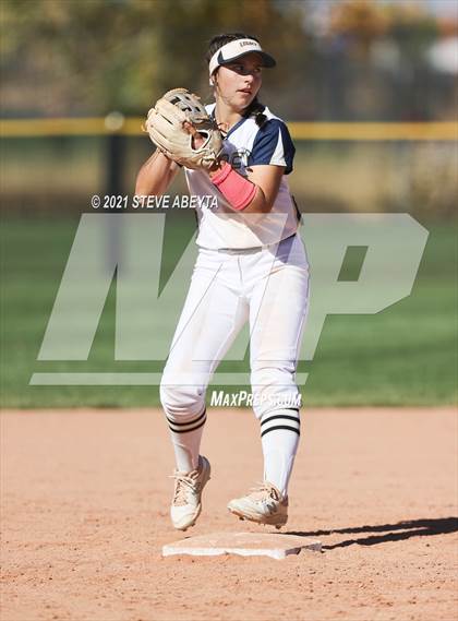 Thumbnail 3 in Broomfield vs. Legacy (CHSAA 5A 1st Round Playoff) photogallery.
