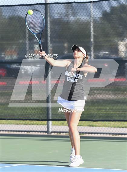 Thumbnail 3 in Northwest Christian vs. Valley Lutheran photogallery.