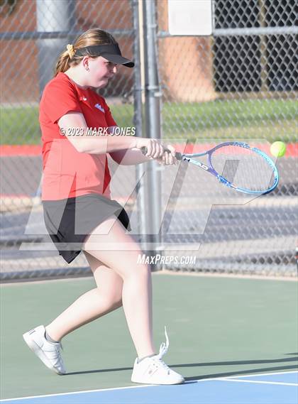Thumbnail 2 in Northwest Christian vs. Valley Lutheran photogallery.