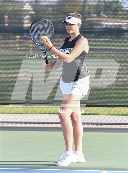 Thumbnail 3 in Northwest Christian vs. Valley Lutheran photogallery.